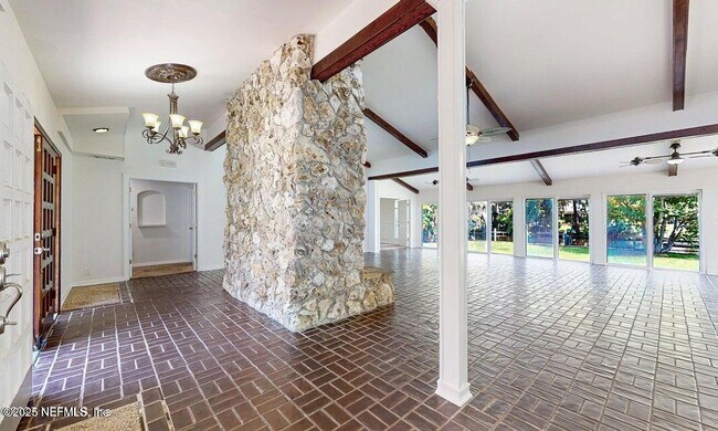 Building Photo - 6433 River Point Dr