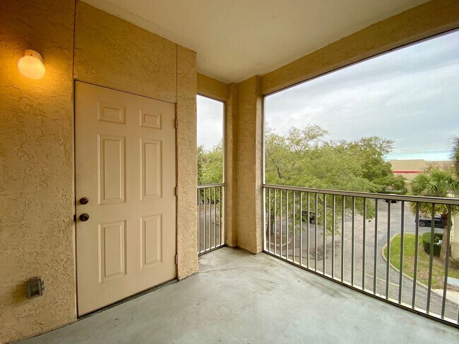 Building Photo - 1BR/1BA Altamonte Springs Condo with Brand...