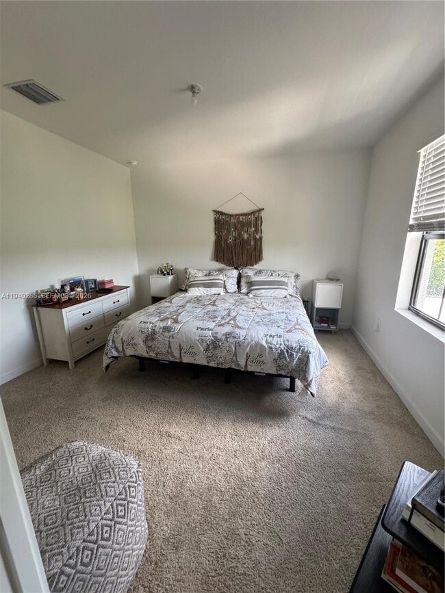 Building Photo - 466 NE 12th St