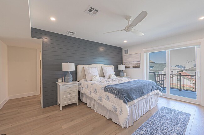 Building Photo - 26 S Rosborough Ave