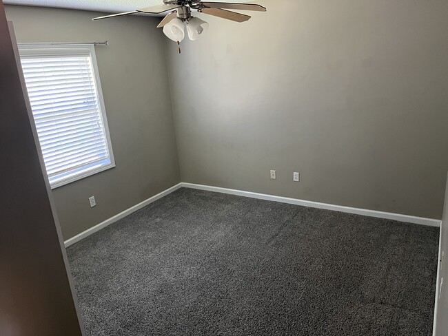 Building Photo - 206 Legacy Dr