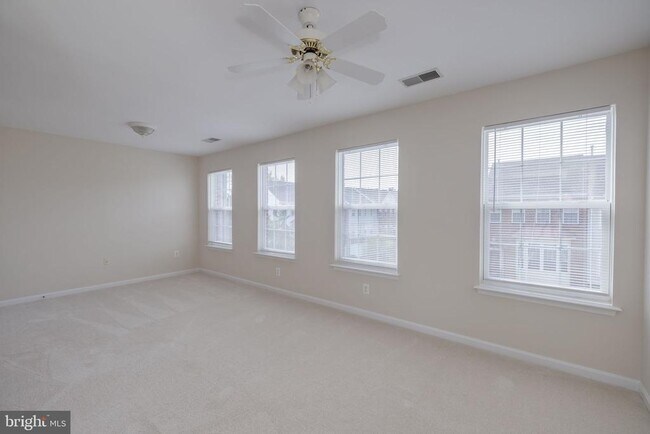 Building Photo - 6144 Cilantro Dr