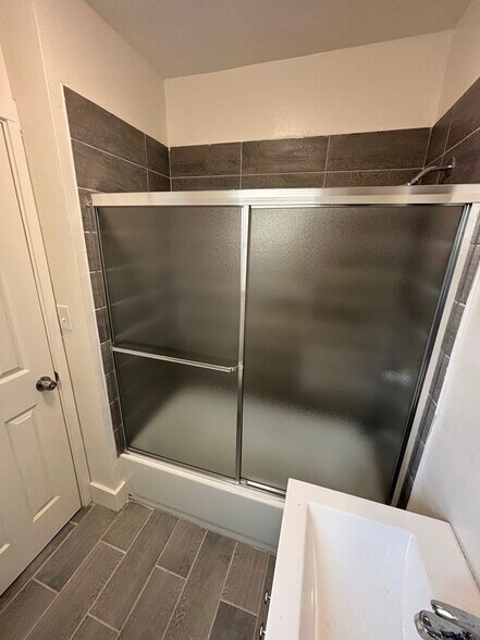 Building Photo - 317 E 61st St