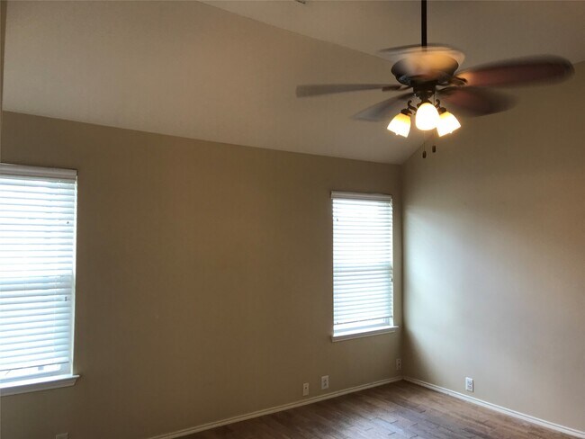 Building Photo - 2102 Louetta Spring Dr