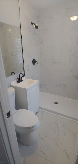 Building Photo - 5807 W Park Hill Ave