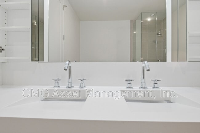 Building Photo - 1820 Peachtree St NW