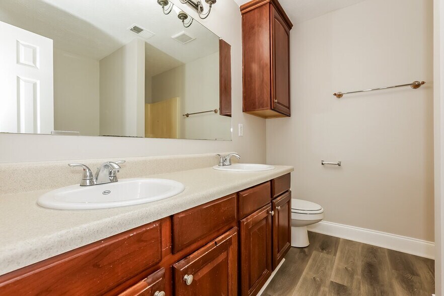 Building Photo - 430 Allens Landing Ct