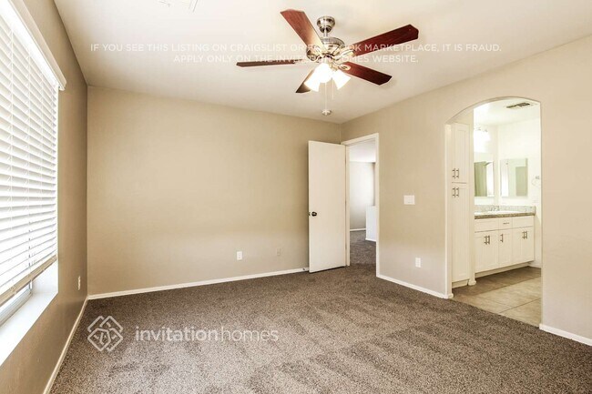 Building Photo - 186 N 224th Ln