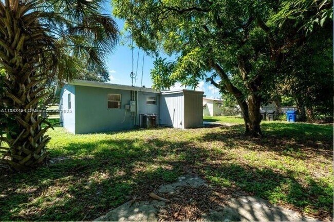 Building Photo - 1040 NW 23rd Terrace