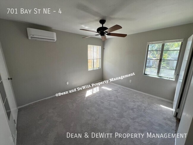 Building Photo - 701 Bay St NE