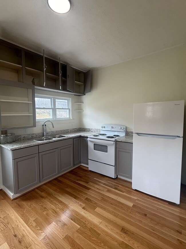 Building Photo - oliv3574