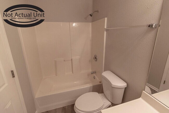 Building Photo - 1521 Typhoon Ct