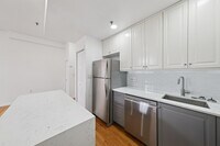 Building Photo - 319 Barrow St