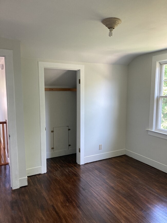 Building Photo - 308 Snyder Ave