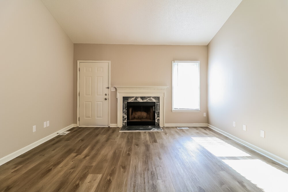 Building Photo - 303 Southampton Dr