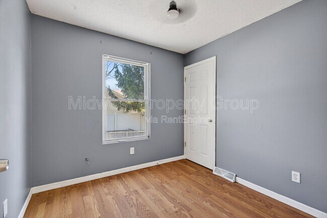 Building Photo - 153 Bascom Dr