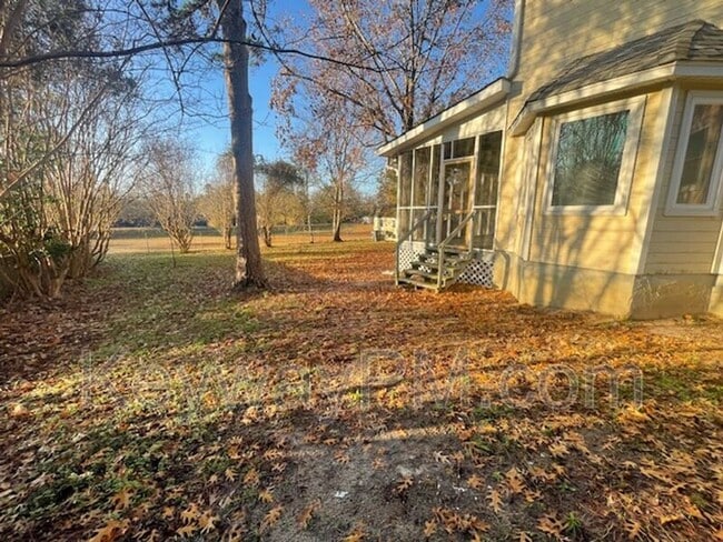 Building Photo - 331 Avery Landing