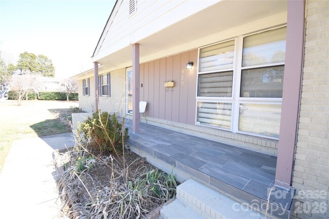 Building Photo - 4201 University Dr