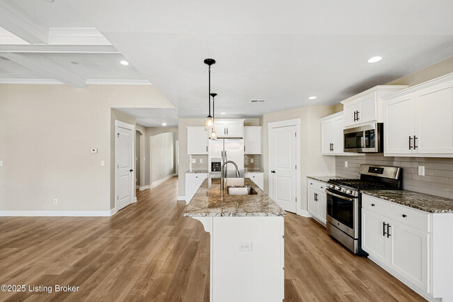 Building Photo - 9203 Harvester Pl
