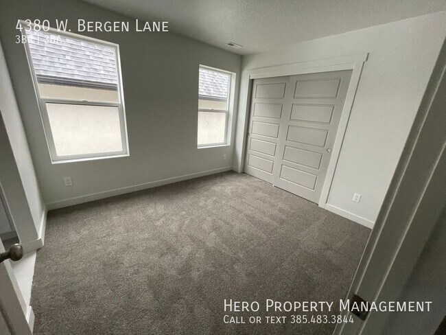 Building Photo - 4380 Bergen Ln