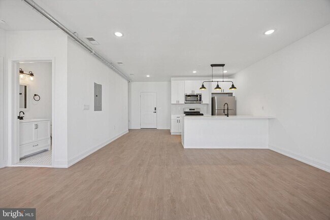 Building Photo - 1614 Ridge Ave