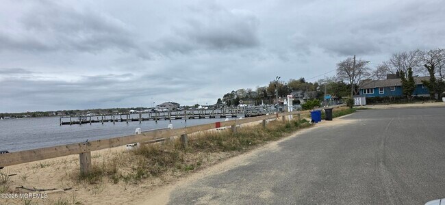 Building Photo - 30 Gladney Ave