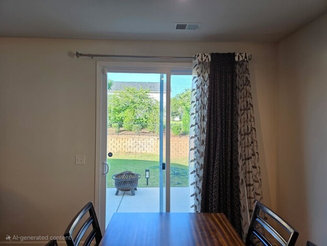 Building Photo - Huge 5 Bedroom / 4.5 Bathroom North Charlotte
