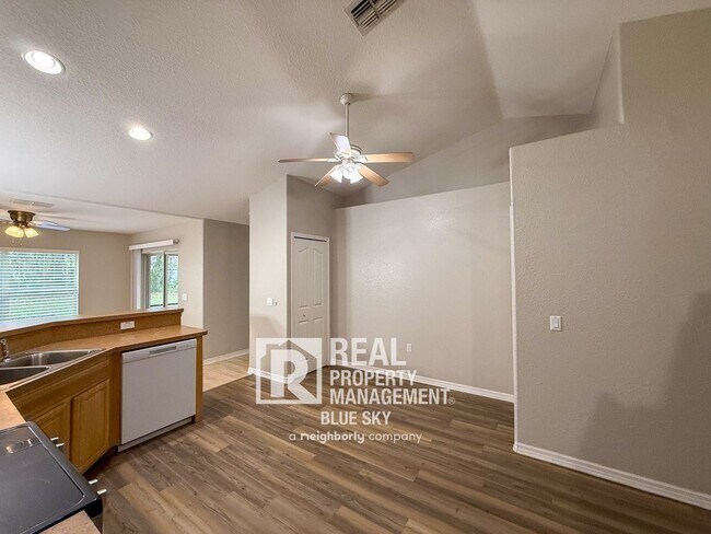 Building Photo - 12336 Jaybird Rd