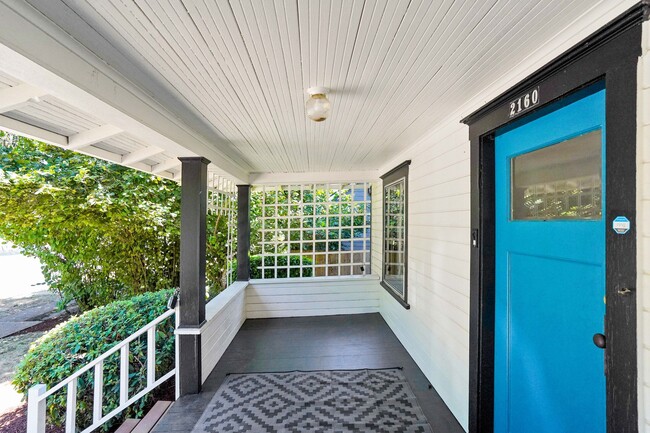 Building Photo - 2160 Trade St SE