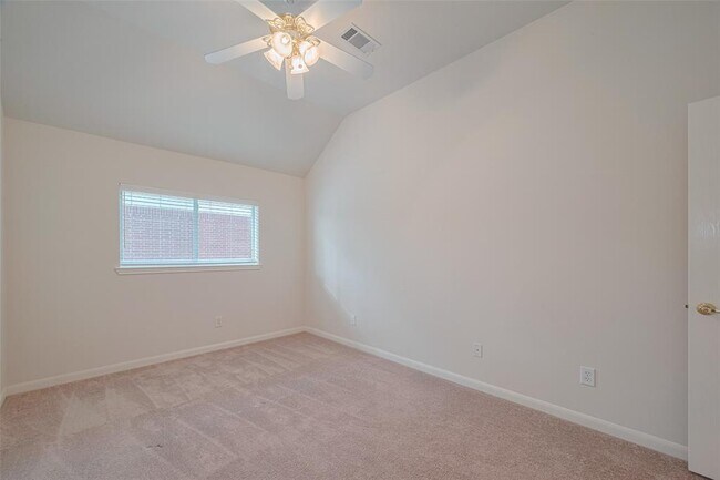 Building Photo - 11106 Fairway Dr