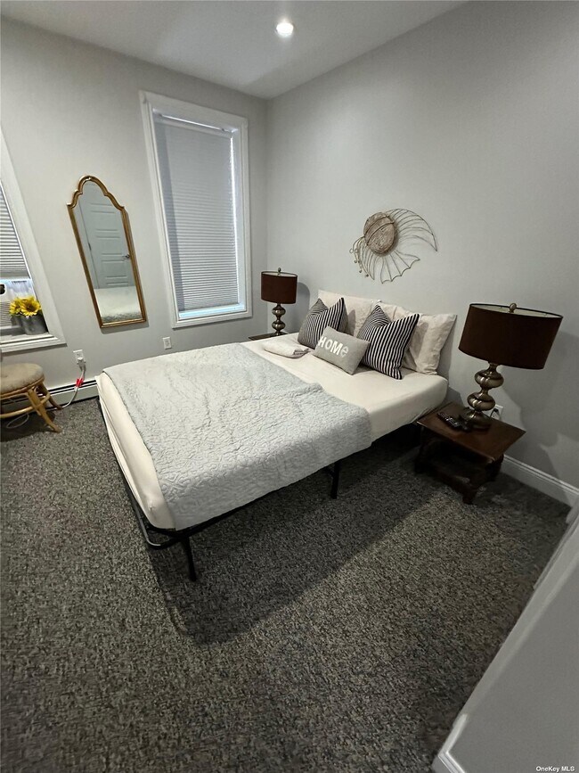 Building Photo - 288 Hendrix St