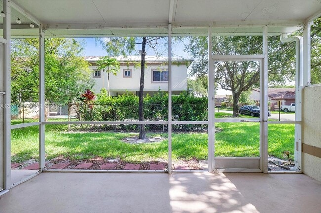 Building Photo - 937 NW 104th Way