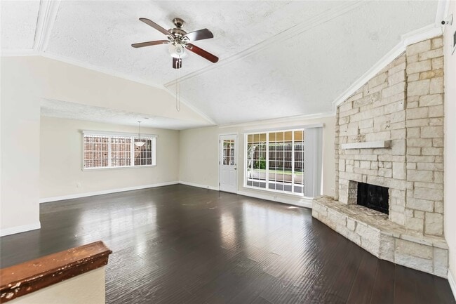 Building Photo - 3415 Honey Creek Dr