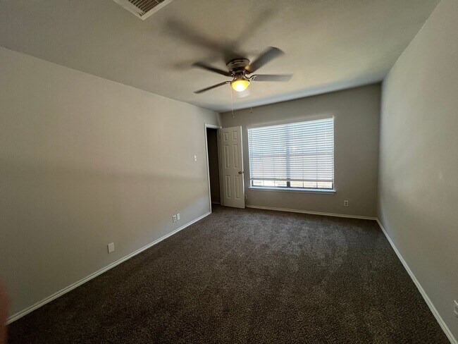 Building Photo - AWESOME Updated 4-Bed 2.5-Bath in Gruene C...