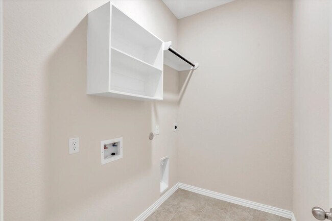 Building Photo - 7036 Terra Ln