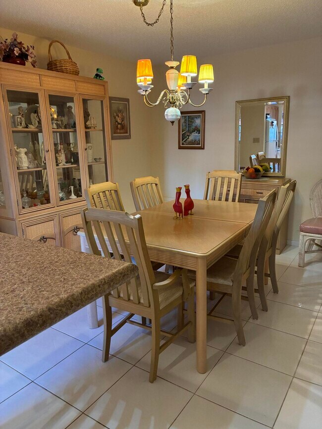 Building Photo - 4540 NW 3rd Ct