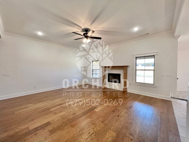 Building Photo - Tontitown- Single Family Home- Beautiful Wellington Plan- 9 Month Lease Only