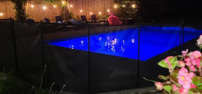 Building Photo - 139 W 4th Ave