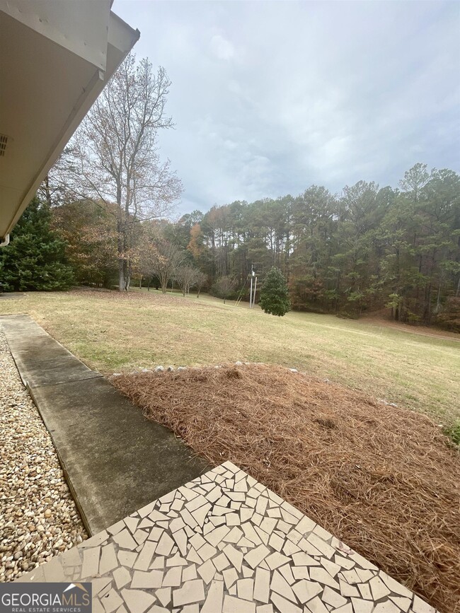 Building Photo - 242 Ebenezer Church Rd