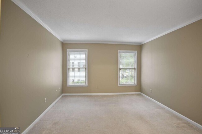 Building Photo - 202 Peachtree Forest Dr