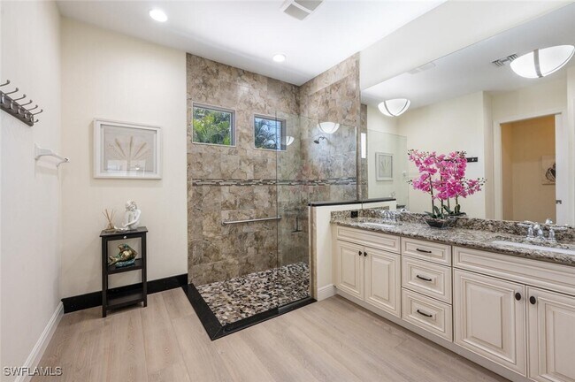 Building Photo - 730 95th Ave N