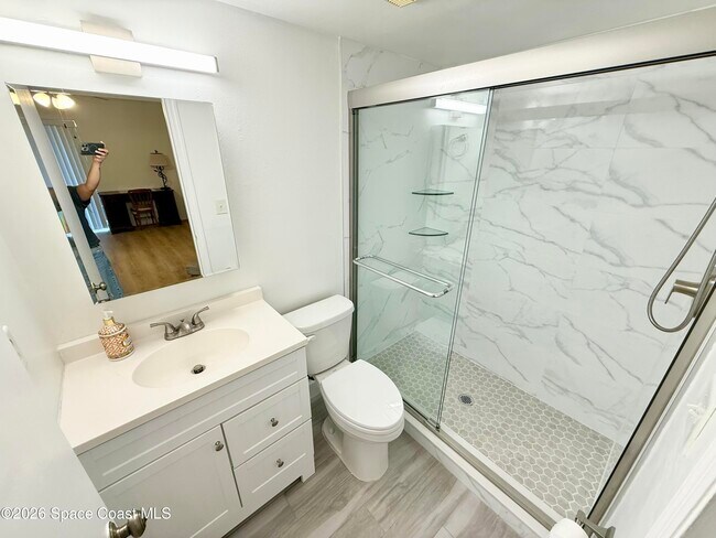 Building Photo - 5807 N Atlantic Ave