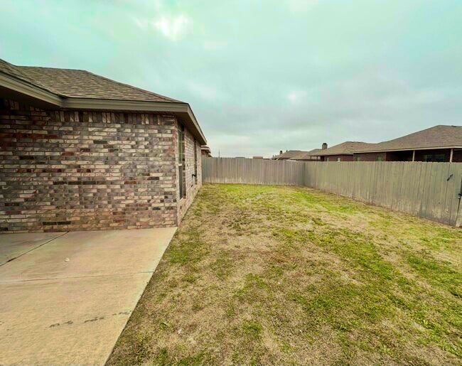 Building Photo - 2119 140th St