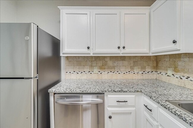 Building Photo - 10833 Grand Teton Dr