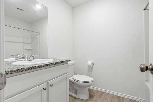 Building Photo - Spacious Southwest San Antonio Home Near Lackland AFB & Major Highways