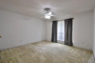 Building Photo - 624 Territory Ln