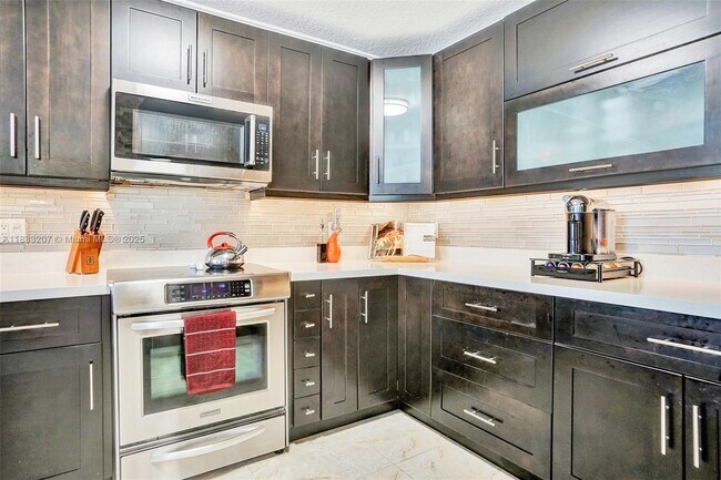 Building Photo - 9236 NW 54th St