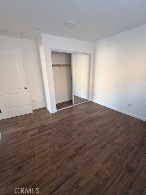 Building Photo - 700 N Hill Pl