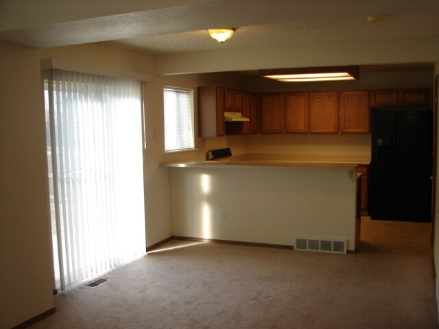 Building Photo - 4954 Ardley Dr
