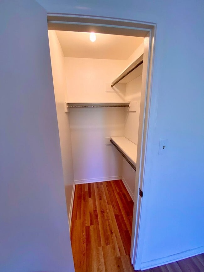Building Photo - ** NEW GREENACRES PLACE 3/2 HOME **